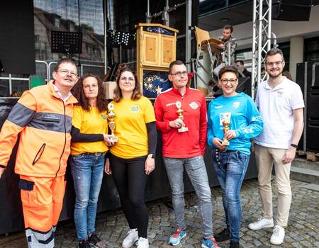 Foto: Hoffen auf viele Blutspender am 12. April: Bürgermeister Robert Volkmann, Monika Kunze vom DRK-Blutspendedienst, Enrico Fischer, Vorsitzender des DRK Ortsvereins Limbach-Oberfrohna und Stadthallen-Chef Wolfgang Dorn (von links)